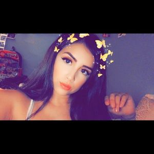 Meet your Posher, Vanessa